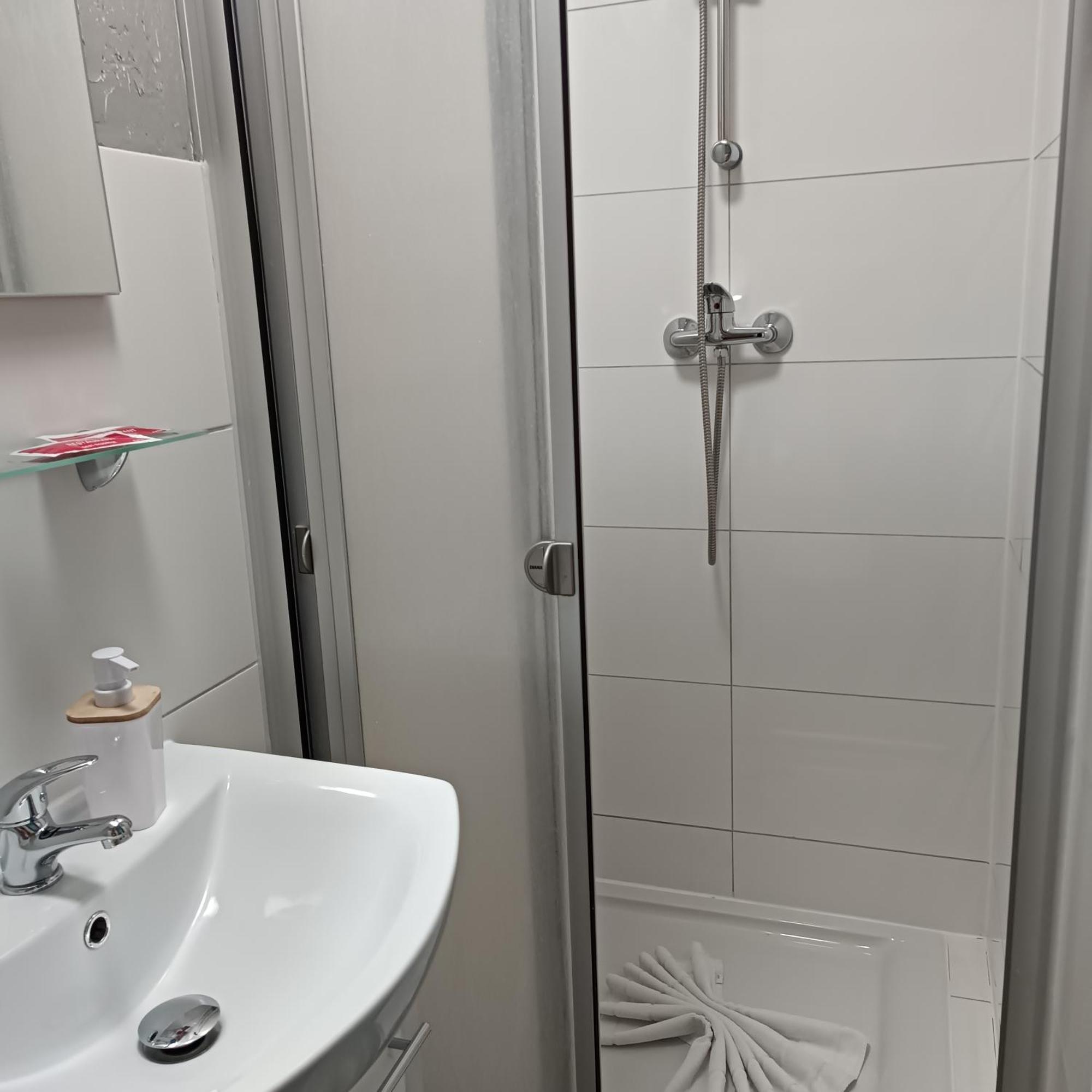 Hotel Ari Kaiserslautern Eksteriør billede