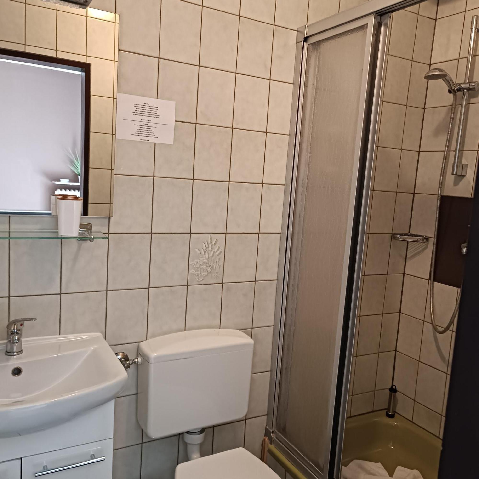 Hotel Ari Kaiserslautern Eksteriør billede